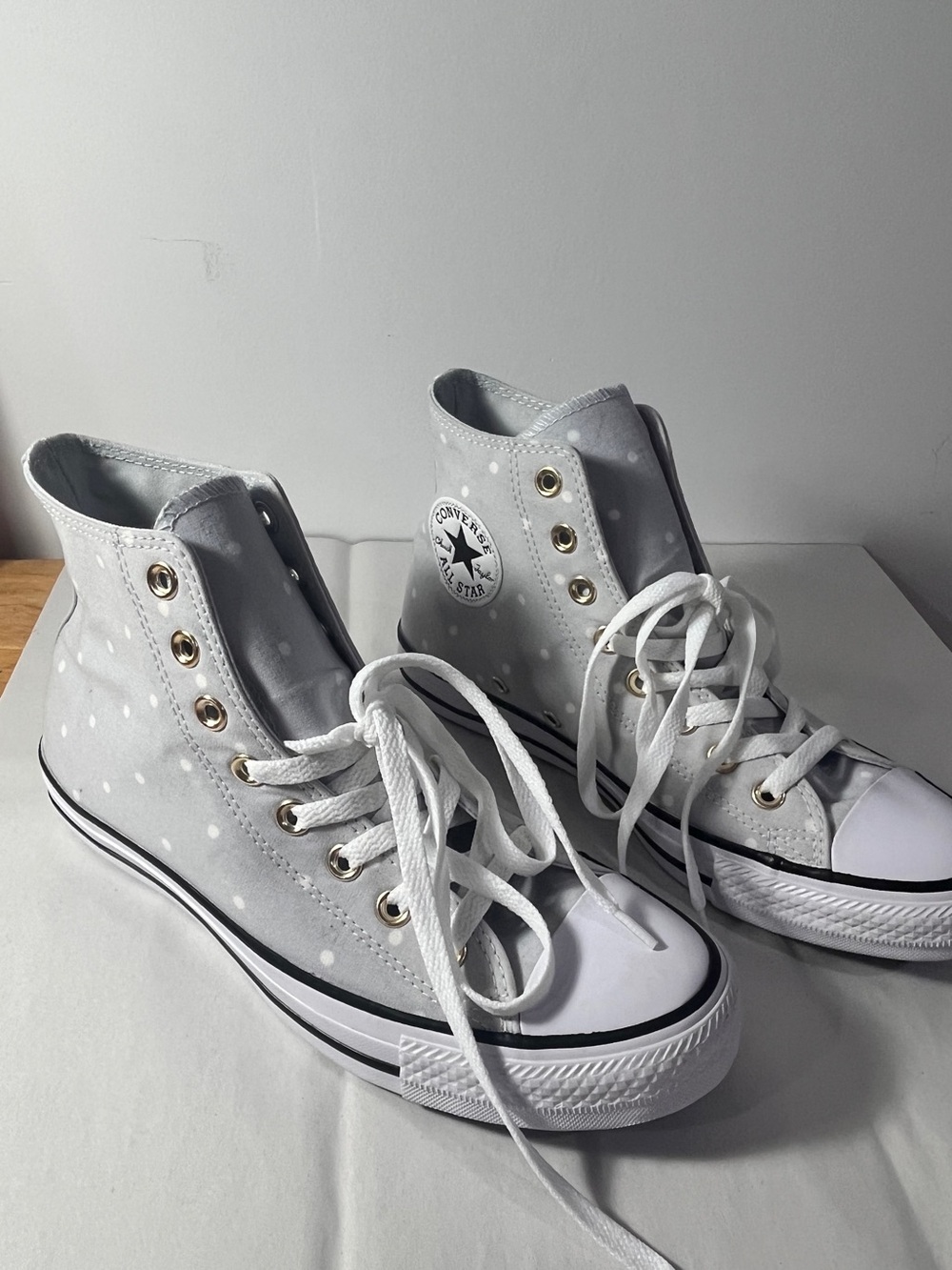 Converse High Top Sneakers - Light Gray with White Polka Dots. US size 9